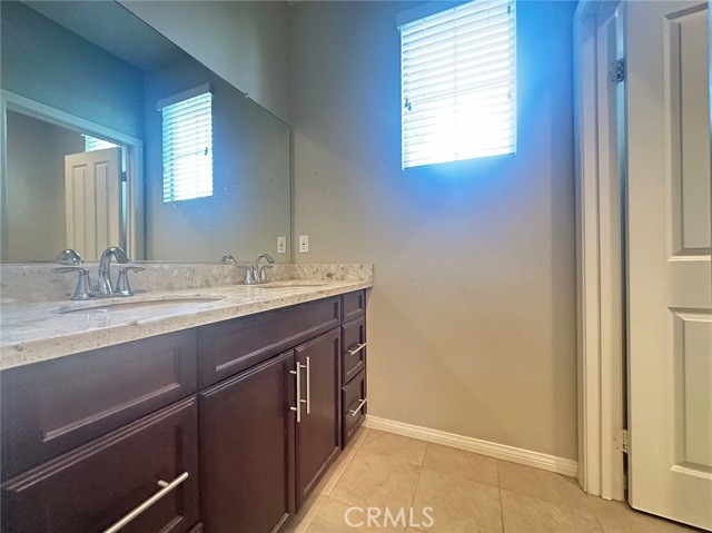Detail Gallery Image 8 of 14 For 8550 Cava Dr, Rancho Cucamonga,  CA 91730 - 4 Beds | 2/1 Baths