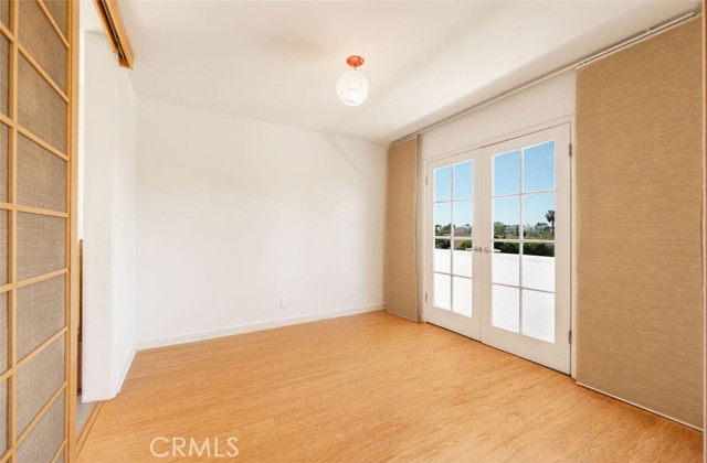 Detail Gallery Image 10 of 30 For 750 S Windsor Bld #7,  Los Angeles,  CA 90005 - 2 Beds | 2 Baths