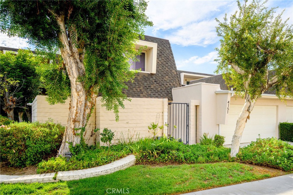 4151 W Sarah Street