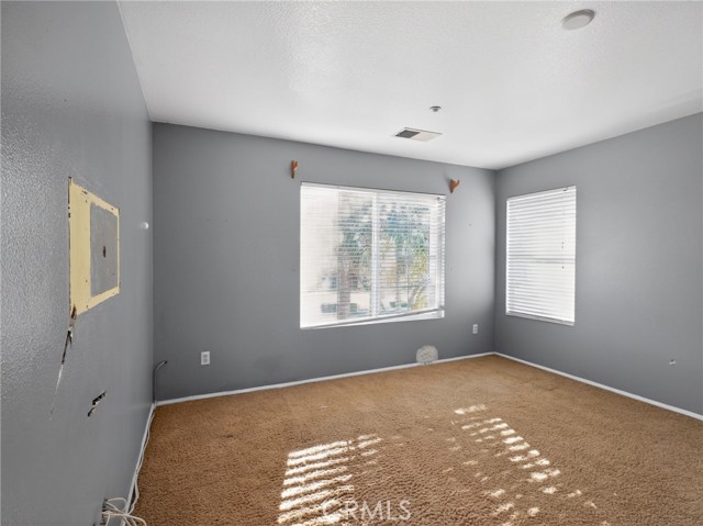 Detail Gallery Image 12 of 30 For 600 Freeport, Oxnard,  CA 93035 - 4 Beds | 2/1 Baths