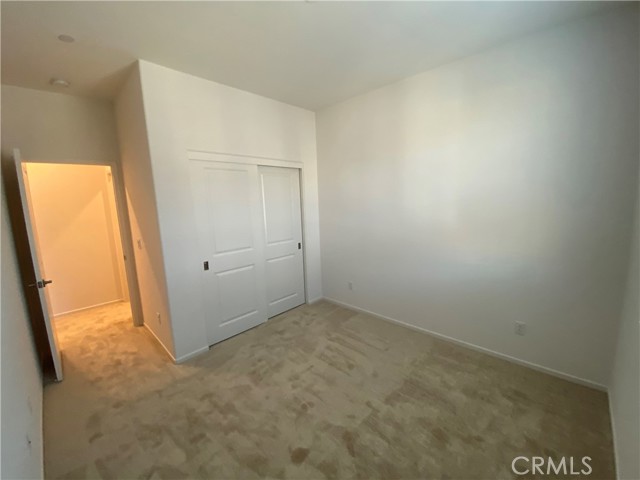 Detail Gallery Image 14 of 17 For 5630 Altamura Way, Fontana,  CA 92336 - 3 Beds | 2/1 Baths