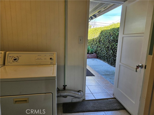 Detail Gallery Image 26 of 39 For 18237 Valley Vista Bld, Tarzana,  CA 91356 - 2 Beds | 1 Baths