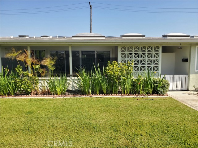 Detail Gallery Image 1 of 19 For 13500 Wentworth Ln 121k,  Seal Beach,  CA 90740 - 2 Beds | 1 Baths