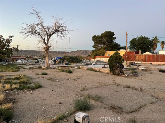 226 E Fredricks Street, Barstow, California 92311, ,Commercial Sale,For Sale,226 E Fredricks Street,CRSR23049077