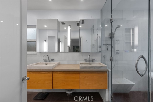11821 Balboa, Granada Hills CA: https://media.crmls.org/medias/a412b0c2-87d2-491f-aa27-010e1bc6740f.jpg