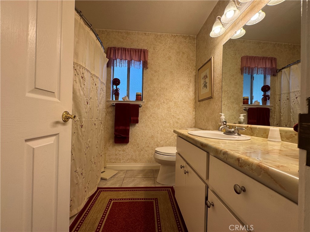 https://media.crmls.org/medias/a412c012-fdde-4786-8845-40d7e4300b4a.jpg?preset=X-Large