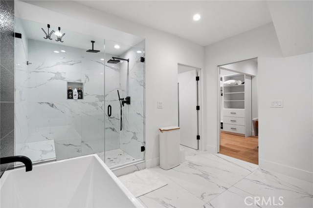 Detail Gallery Image 21 of 25 For 1812 Navy, Santa Monica,  CA 90405 - 5 Beds | 3 Baths