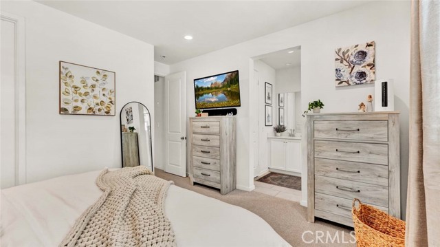 Detail Gallery Image 31 of 43 For 1006 Overton Ct, Tustin,  CA 92780 - 3 Beds | 2/1 Baths