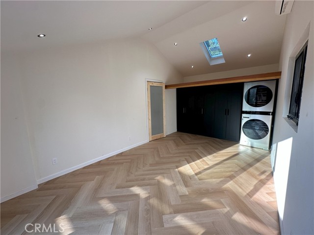 Detail Gallery Image 7 of 11 For 6701 Andasol Ave, Lake Balboa,  CA 91406 - 0 Beds | 1 Baths
