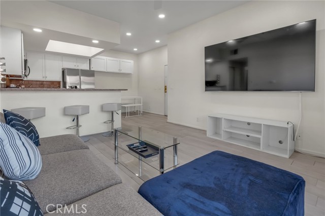 Detail Gallery Image 12 of 39 For 10943 Laurel Canyon #B9,  San Fernando,  CA 91340 - 2 Beds | 2 Baths