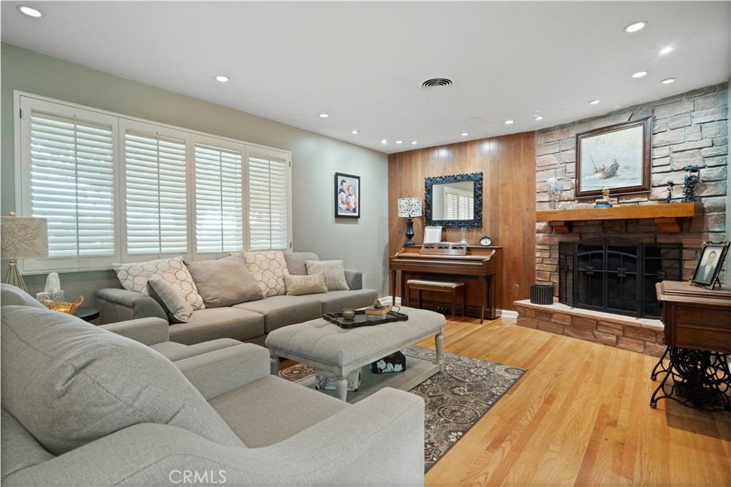 MLS #CV25181726 img 7