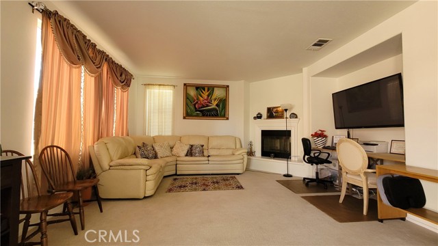 Detail Gallery Image 12 of 40 For 27852 Whittington Rd, Menifee,  CA 92584 - 5 Beds | 3/1 Baths