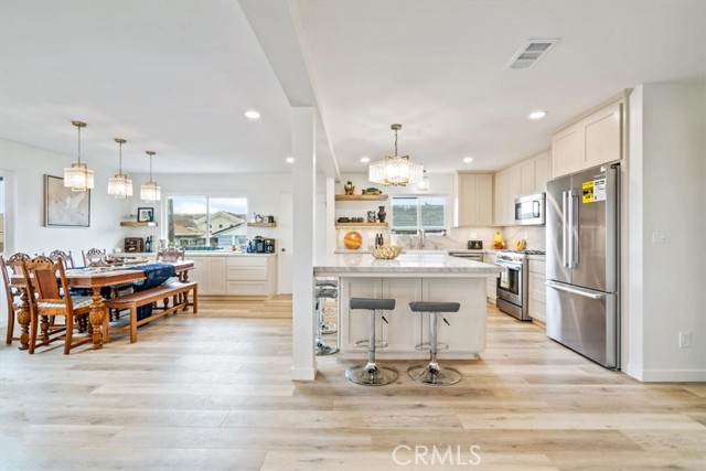 31 N 3rd Street, Cayucos CA: https://media.crmls.org/medias/a4145a4d-aa10-465d-8178-aa2641aa339b.jpg