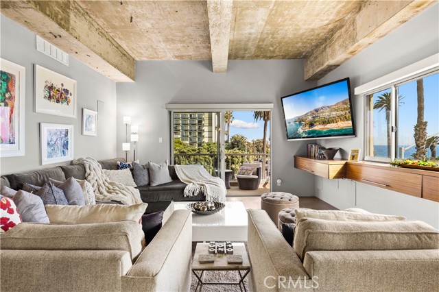 Detail Gallery Image 34 of 67 For 101 California Ave #301,  Santa Monica,  CA 90403 - 2 Beds | 2 Baths