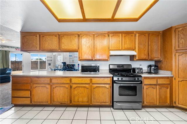 Detail Gallery Image 10 of 22 For 8200 Hemlock Ave, California City,  CA 93505 - 3 Beds | 2 Baths