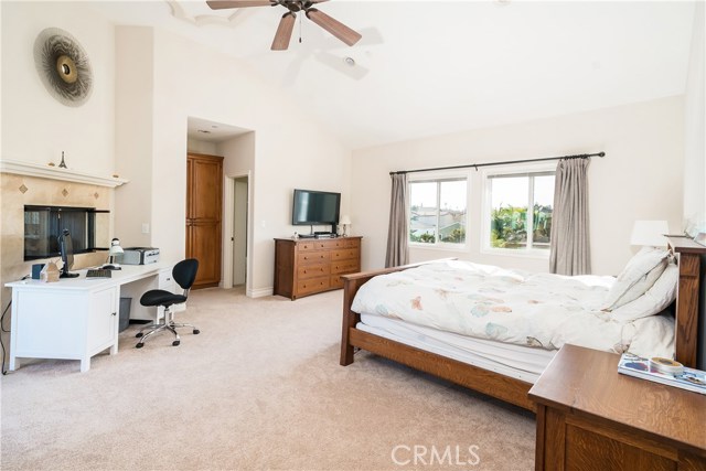 2208 Warfield Avenue, Redondo Beach, California 90278, 4 Bedrooms Bedrooms, ,2 BathroomsBathrooms,Residential,Sold,Warfield,SB17031973