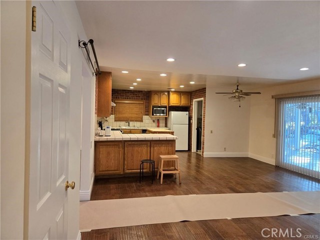 Detail Gallery Image 5 of 36 For 7053 Darnoch Way, West Hills,  CA 91307 - 3 Beds | 2 Baths