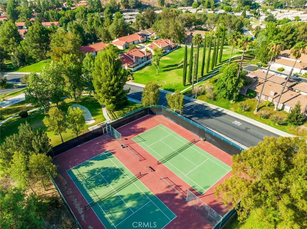 https://media.crmls.org/medias/a4173eea-a3ab-43a5-b494-2296acbcb51f.jpg?preset=X-Large