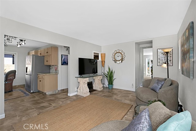Detail Gallery Image 11 of 34 For 244 Venetia, Long Beach,  CA 90803 - 3 Beds | 2 Baths