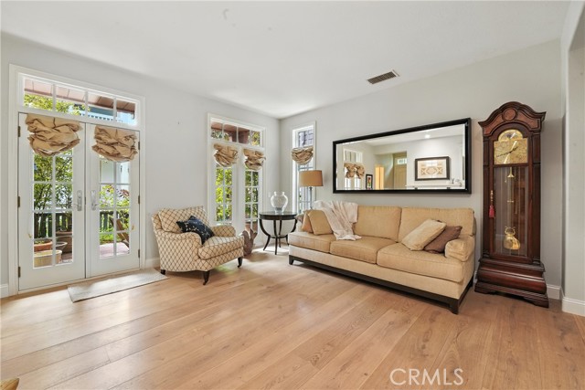 Detail Gallery Image 10 of 54 For 2616 Bungalow Pl, Corona Del Mar,  CA 92625 - 2 Beds | 2/1 Baths