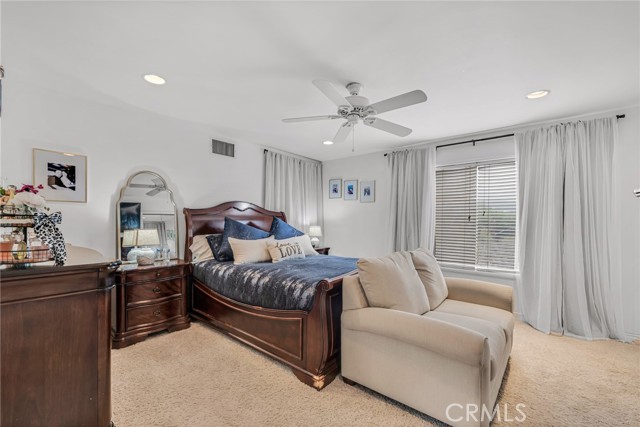 Detail Gallery Image 25 of 30 For 9707 Foothill, Sylmar,  CA 91342 - 4 Beds | 3 Baths