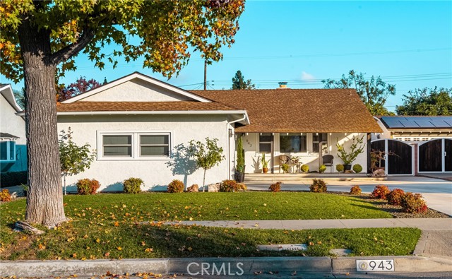 Detail Gallery Image 2 of 53 For 943 E Everett Place, Orange,  CA 92867 - 2 Beds | 2 Baths