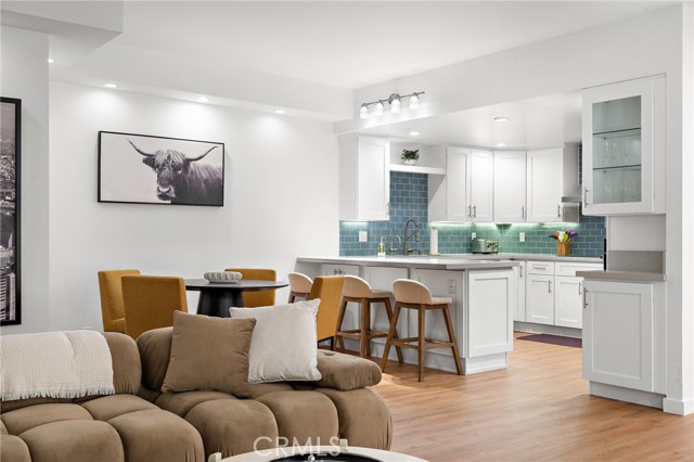 Detail Gallery Image 6 of 30 For 321 S San Vicente Bld #507,  Los Angeles,  CA 90048 - 2 Beds | 2 Baths