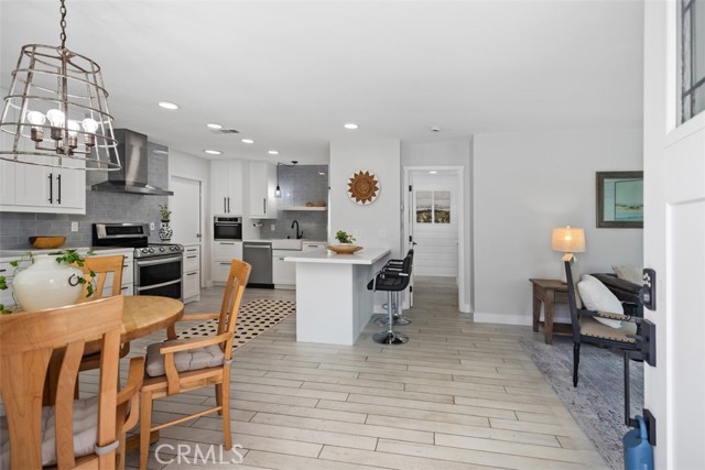 Detail Gallery Image 5 of 51 For 3284 San Amadeo #D,  Laguna Woods,  CA 92637 - 1 Beds | 2 Baths