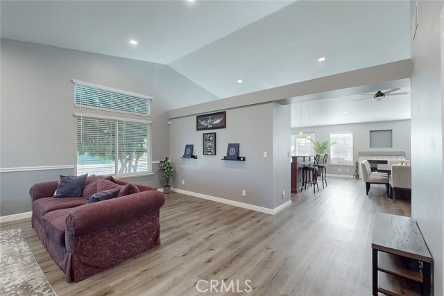 Detail Gallery Image 9 of 58 For 1805 Whispering Oaks Dr, Yuba City,  CA 95991 - 4 Beds | 2 Baths