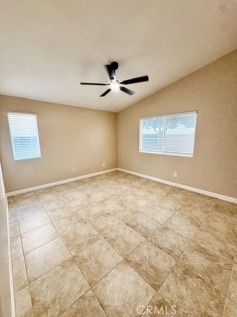 Detail Gallery Image 25 of 42 For 5220 Holstein Way, Jurupa Valley,  CA 92509 - 3 Beds | 2 Baths