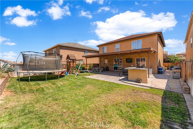 Detail Gallery Image 23 of 26 For 9482 Apricot Ct, Hesperia,  CA 92345 - 4 Beds | 2/1 Baths