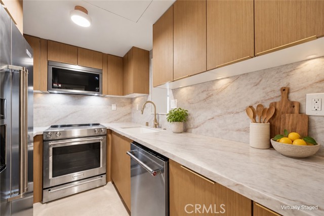 10450 Wilshire Boulevard, 5C photo 11
