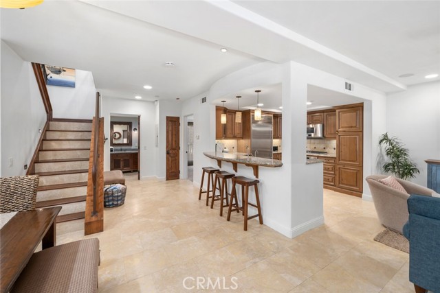 Detail Gallery Image 5 of 47 For 160 Hinds Avenue #202,  Pismo Beach,  CA 93449 - 3 Beds | 3 Baths