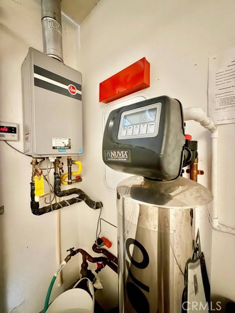 11821 E Solana Place, Cerritos CA: https://media.crmls.org/medias/a41d27be-1408-4777-881e-821b1160704f.jpg