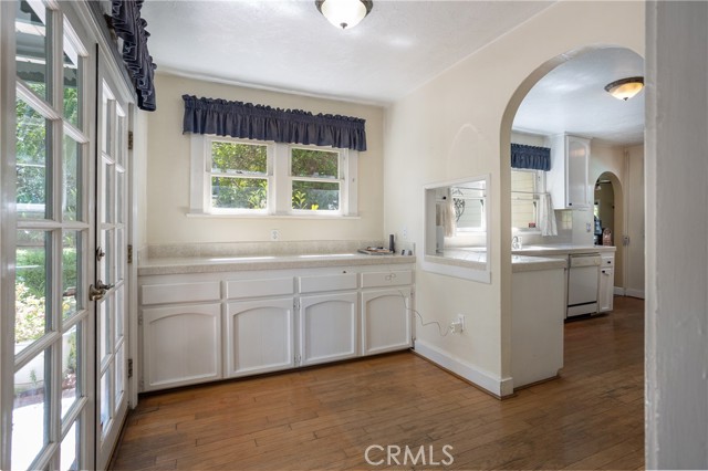 628 Sunnyside Avenue, Redlands CA: https://media.crmls.org/medias/a41d5ce3-e55d-4a36-8247-9f825f3a22f1.jpg