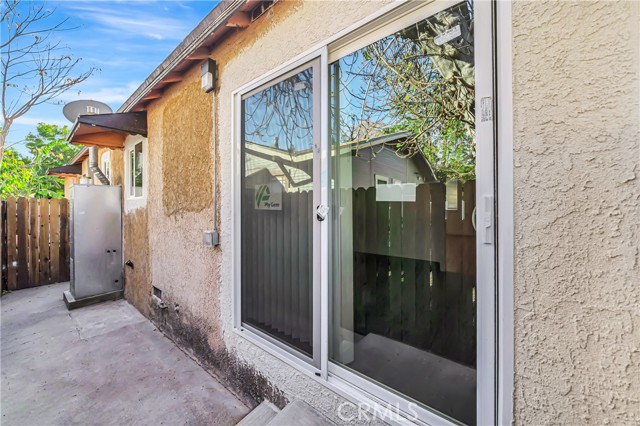 Detail Gallery Image 15 of 15 For 14233 1/2 Sylvan St, Van Nuys,  CA 91401 - 2 Beds | 2 Baths