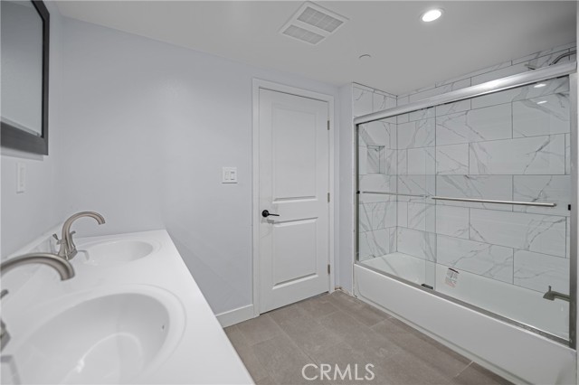3301 Obama Boulevard, Los Angeles CA: https://media.crmls.org/medias/a41dbabd-6375-4042-95d7-67431938e81f.jpg