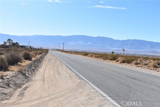 Detail Gallery Image 7 of 11 For 1 Hobart Rd & Camp Rock, Lucerne Valley,  CA 92356 - – Beds | – Baths