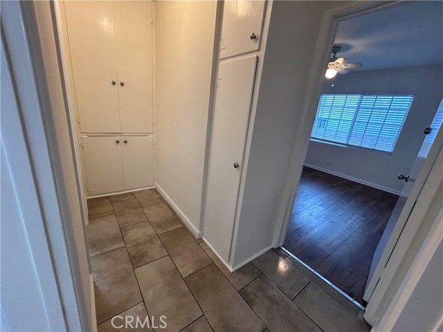 5636 Willowcrest Avenue, North Hollywood CA: https://media.crmls.org/medias/a41f3388-9041-4513-8200-0235032cc00c.jpg