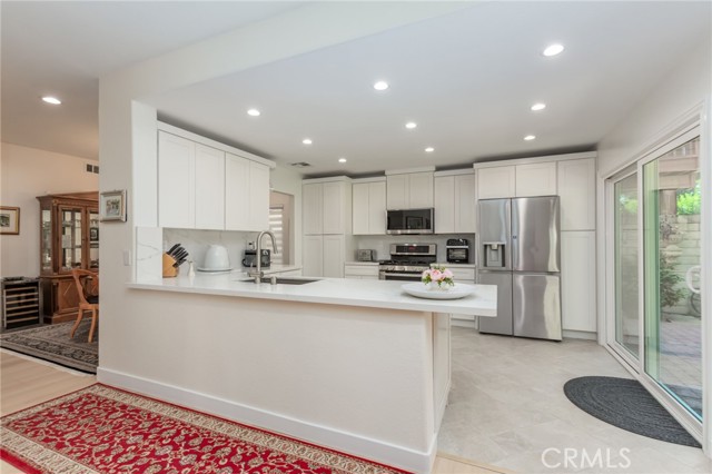 15535 Mallory Court, Moorpark CA: https://media.crmls.org/medias/a41f43b3-8bf3-4ee2-8e29-bf59b70e896b.jpg