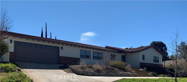 1515 Elizabeth Street, Redlands CA: https://media.crmls.org/medias/a420a8d9-5b8f-412d-b338-890a6abf2b29.jpg