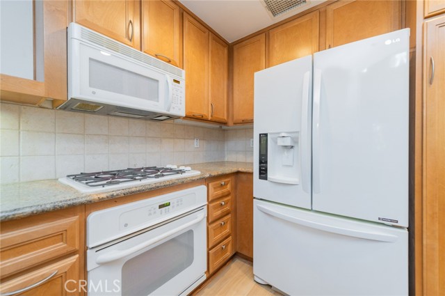 Detail Gallery Image 10 of 24 For 108 Jadestone, Irvine,  CA 92603 - 2 Beds | 2 Baths