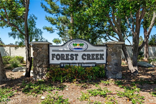 21572 Via Invierno, Lake Forest CA: https://media.crmls.org/medias/a422b356-bd34-4598-8ad1-5ad3df768fd5.jpg