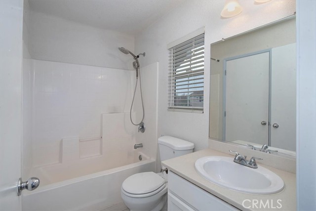 Detail Gallery Image 15 of 32 For 2028 Green Ridge Cir, Lompoc,  CA 93436 - 3 Beds | 2/1 Baths