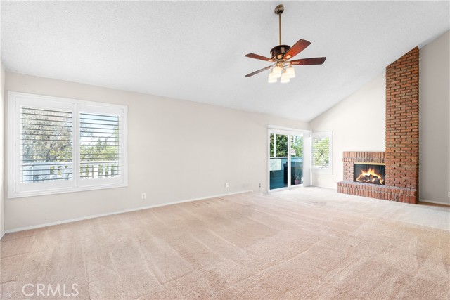 25496 Coral Wood Street, Lake Forest CA: https://media.crmls.org/medias/a42301f8-261e-410f-b38a-65e6ffdc15c7.jpg