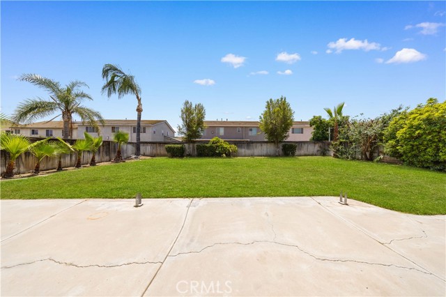 12337 Columbia Lane, Eastvale CA: https://media.crmls.org/medias/a42312c3-a8b5-44c0-ae68-c0003a798b15.jpg
