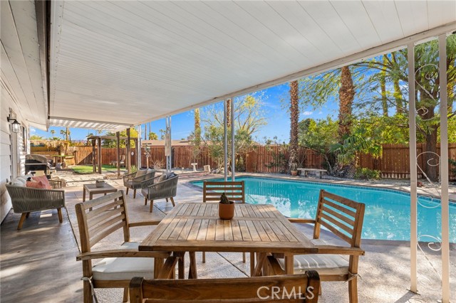 2200 N Carillo Road, Palm Springs CA: https://media.crmls.org/medias/a423fe68-ba2d-4643-bc6a-b2f444a44371.jpg