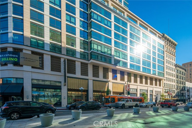 Detail Gallery Image 3 of 20 For 400 S Broadway #1012,  Los Angeles,  CA 90013 - 1 Beds | 1 Baths