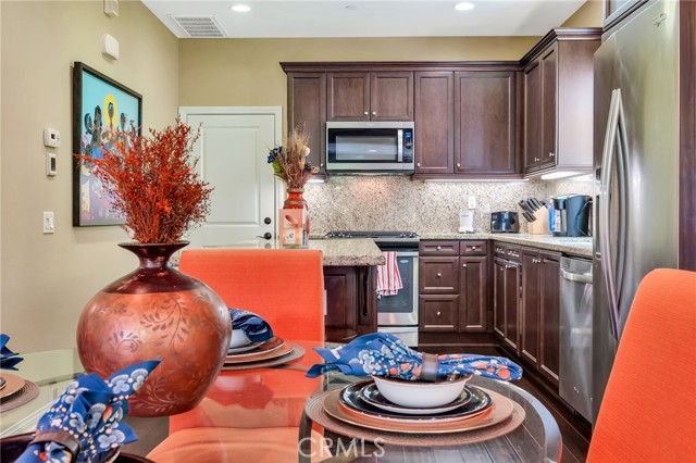 Detail Gallery Image 13 of 61 For 783 Gatun St #104,  San Pedro,  CA 90731 - 3 Beds | 2/1 Baths