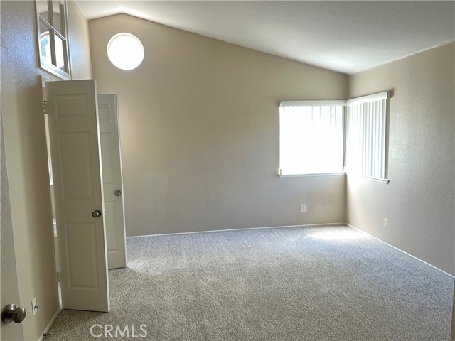 Detail Gallery Image 7 of 14 For 13747 Stanford Ct, Fontana,  CA 92336 - 4 Beds | 3 Baths